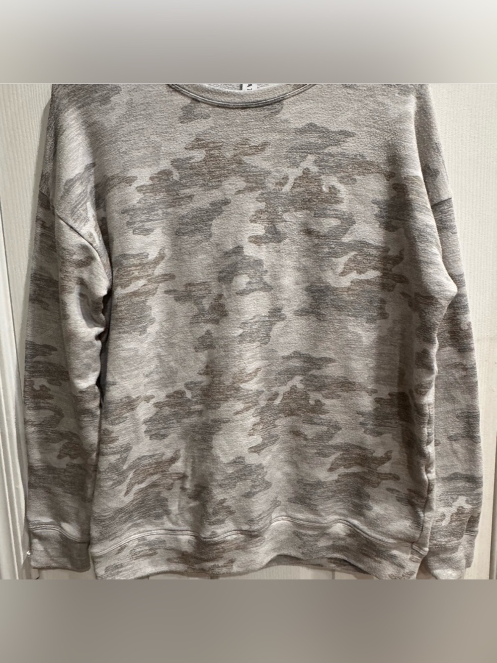 Athleta Camo Coaster Cubic Crewneck Sweatshirt Size S - Picture 6 of 6